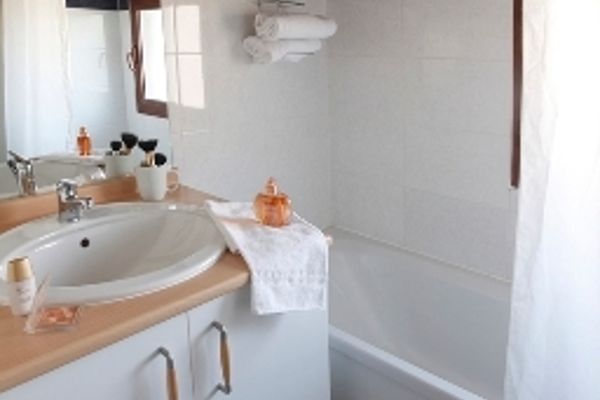 Adonis Carcassonne - La Barbacane Residence de Tourisme